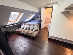 Photo 9- click for photo gallery